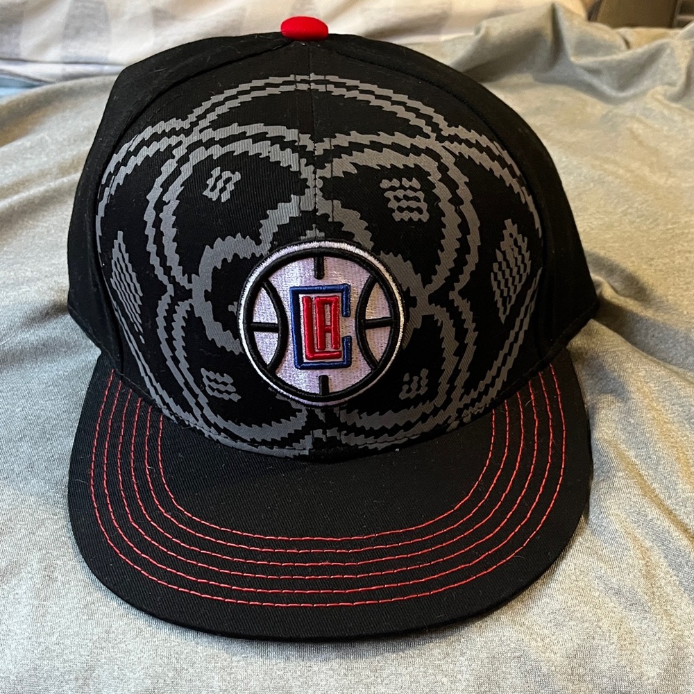 LA Clippers Black and Gray Patterned Cap with Red Accents